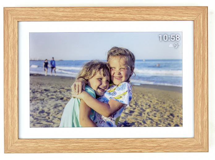 Digitaler WLAN Bilderrahmen, 10 Zoll, Bewegungssensor, Touchscreen, Uhrzeit, Temperatur, MDF-Holz - Image 2