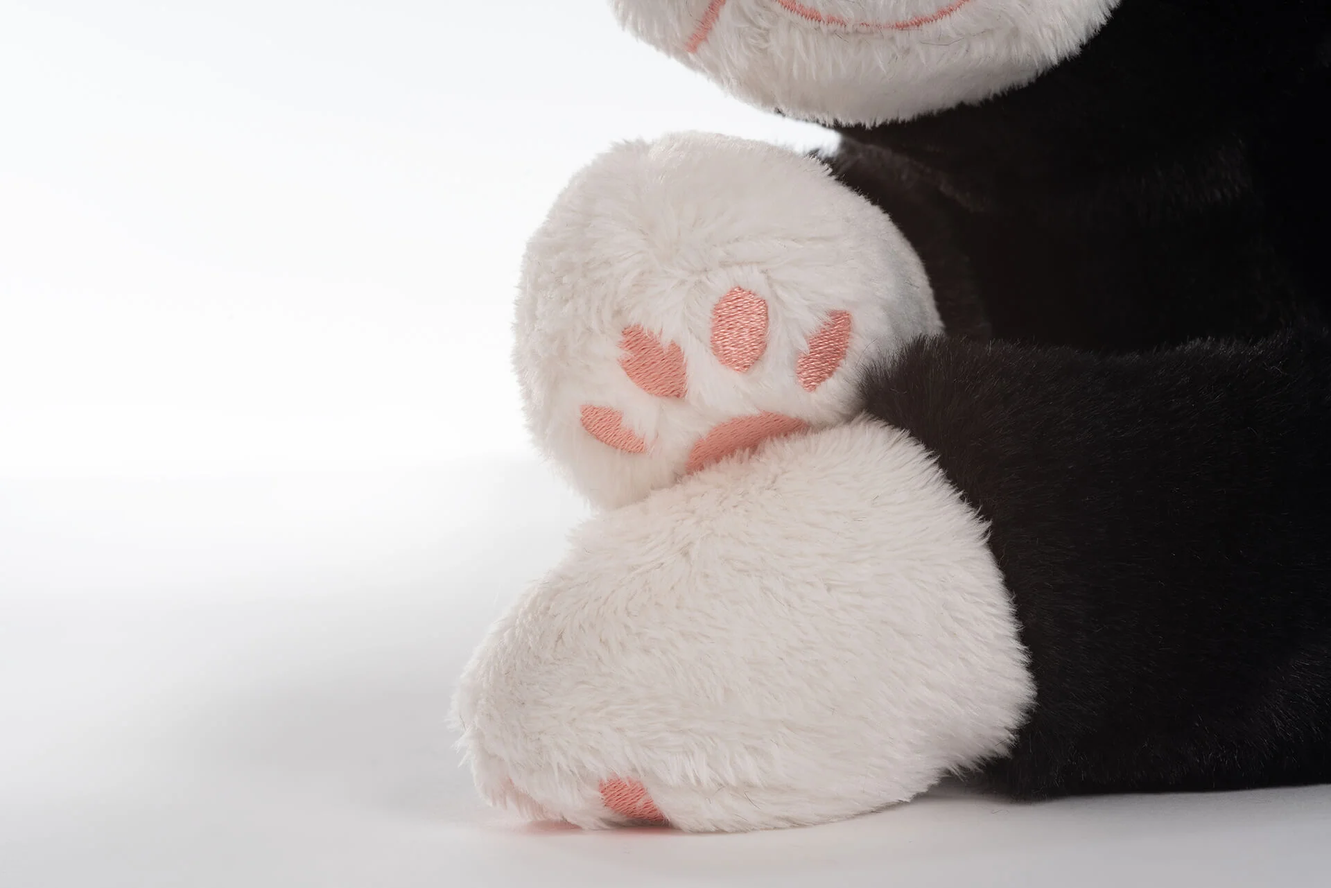 RobiCare Smart Cat, waschbar, Interaktive Roboter-Katze für Demenzerkrankte - Image 23
